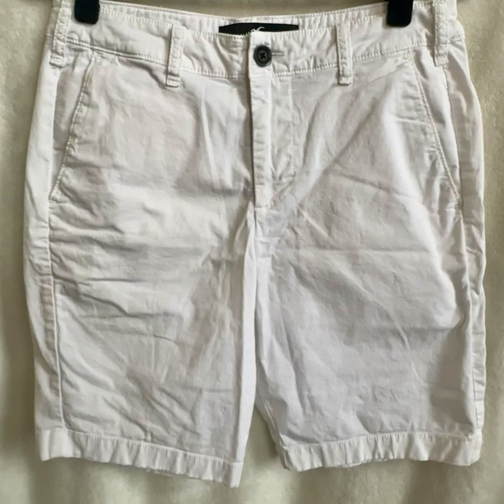 Hollister‎ Epic Flex White Flat Front Chino Shorts 9 Inch Waist 30